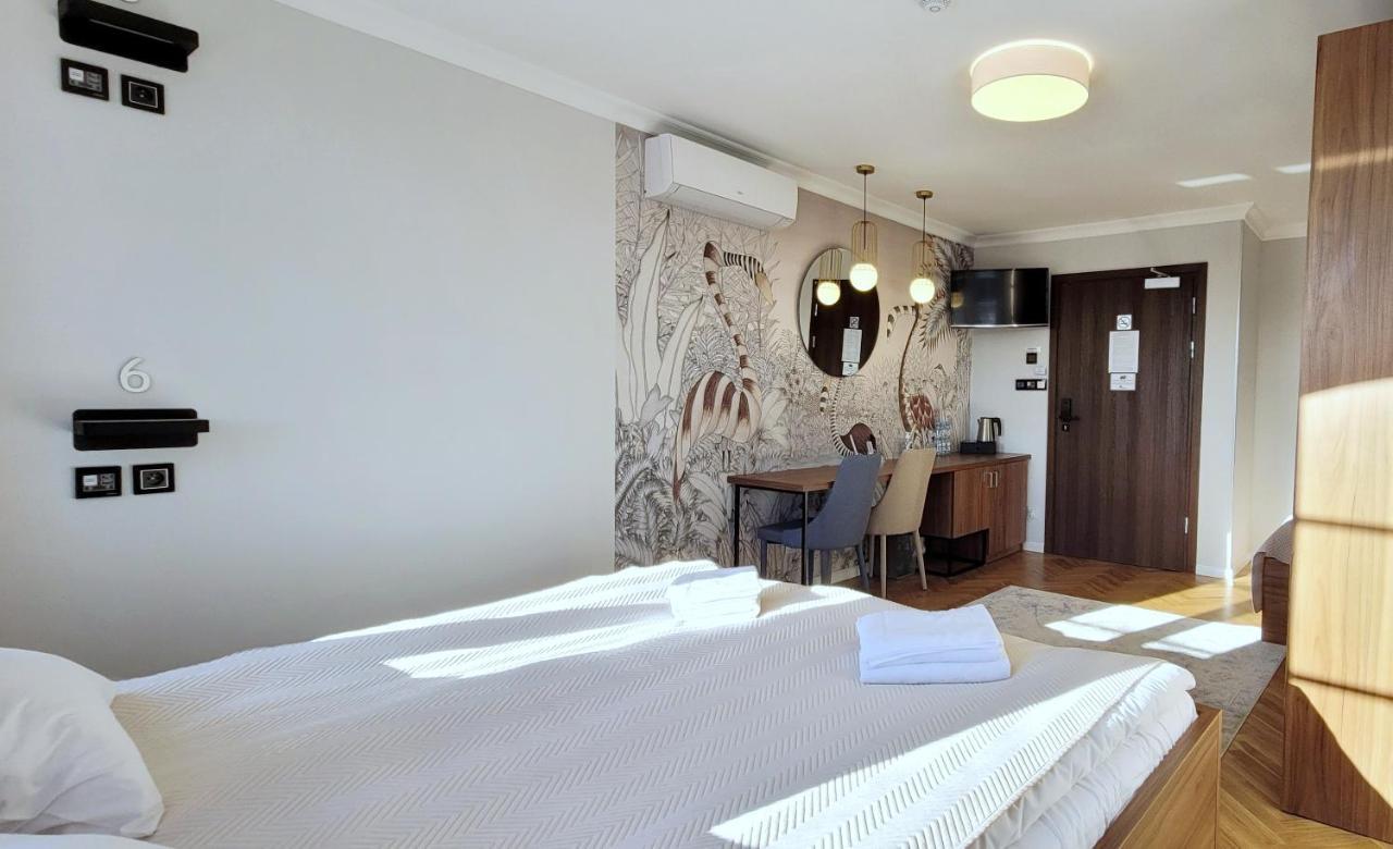 Forrest Apartments & Hostel Gdańsk Kültér fotó